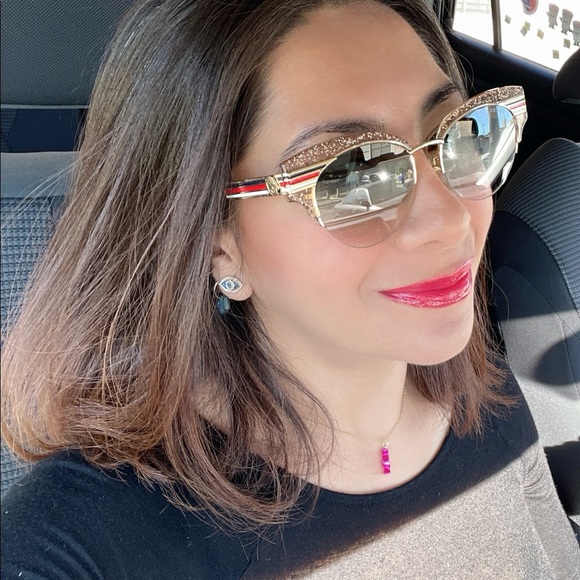 New authentic Gucci Cat Eye sunglasses